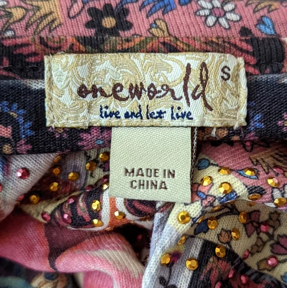 NWT One World Floral Print V-neck 3/4 Sleeve Handkerchief Hem Line Size S - Picture 6 of 9